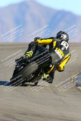 media/Jan-09-2022-SoCal Trackdays (Sun) [[2b1fec8404]]/Turn 12 Backside (130pm)/